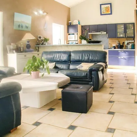 Two-bedroom Holiday In Sur Mer Dom wakacyjny *